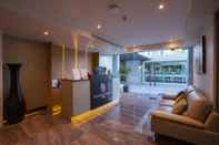 Lobby Oceanstone Phuket by Holy Cow 1-BR room
