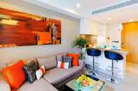 Ruang untuk Umum Oceanstone Phuket by Holy Cow 1-BR room