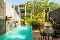 Kolam Renang Luxurious Seaview 4BR Private Pool Villa by Intira Villas