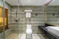 Toilet Kamar Ramada Encore Wyndham Nanning City Center