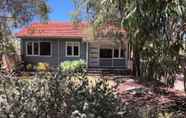 Exterior 5 Barefoot Beach Cottage