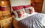 Bedroom 2 Newland Valley Log Cabins