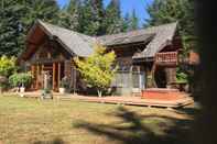 Exterior Redwood Log Cabin