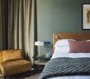 Bedroom 6 Home Suite Hotels Rosebank