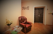 Sảnh chờ 3 Hostel Fine Belgrade