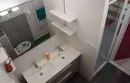 Toilet Kamar 5 Beau T2 Tharon