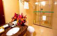 In-room Bathroom 4 GreenTree Inn Foshan Longjiang Town North Fenghua Road Express Hotel