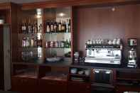 Bar, Kafe dan Lounge Hotel Miramonti