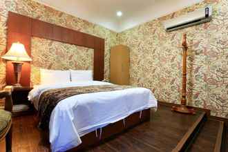 Kamar Tidur 4 Carlton Hotel