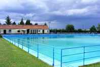 Swimming Pool Campingplatz am Hünstein