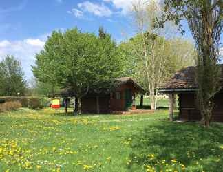 Exterior 2 Chalets Etape du Camping Le Bivouac