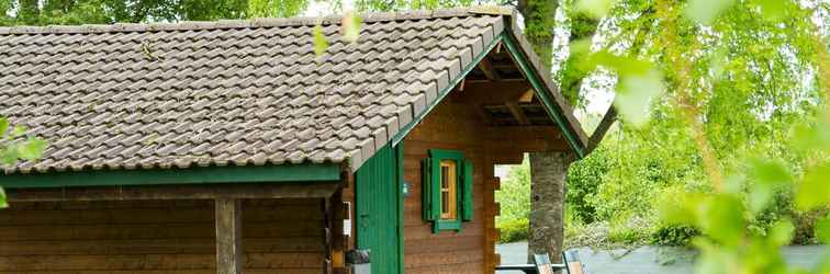 Bangunan Chalets Etape du Camping Le Bivouac