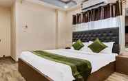 Bilik Tidur 2 Treebo Trend Royal Crowne