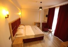 Lain-lain 2 The Grey Hotel