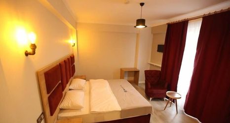 Lain-lain 2 The Grey Hotel