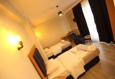 Lain-lain 3 The Grey Hotel