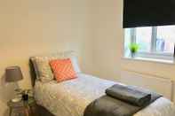 Kamar Tidur Eastleigh House near Airport