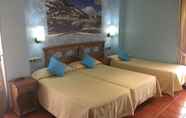 Bedroom 3 Hotel Arnal