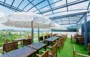 Restoran 4 The Aristo Resort Phuket by Holy Cow 218