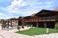 ภายนอกอาคาร Zion Canyon Lodge