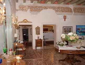 Lobby 2 Villa Conti Bassanese