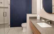 Toilet Kamar 6 Fairfield Inn & Suites by Marriott Wenatchee