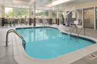 Swimming Pool Fairfield Inn & Suites by Marriott Wenatchee