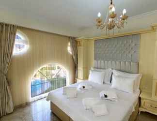 Bedroom 2 Villa Helios 3 by Elm