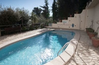 Swimming Pool Spectacular Mediterranean view