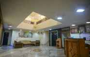 Lobby 4 Hotel Kamla Regency