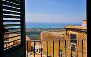 Nearby View and Attractions 2 B&B Le Teste di Moro