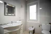 In-room Bathroom SansebastianForYou Market Apartment