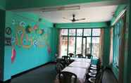 Restaurant 3 StayApart - Shruti Guest House