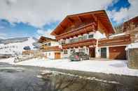 Exterior Delfi Ski & Bike Appartements