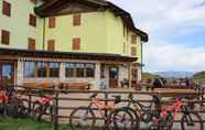 Exterior 5 Rifugio-Albergo Graziani