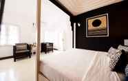 Kamar Tidur 5 The Flame Tree Estate & Hotel