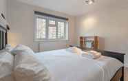 Bedroom 7 Well Located 2 Bedroom 1 Bath in Elephant & Castle