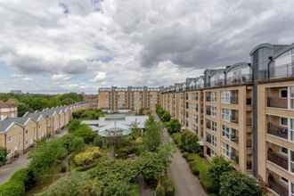 Bangunan 4 Bright, Modern One-bed With Stunning View of Thames