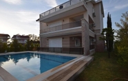 Swimming Pool 2 Villa Sato by Elm