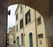 Exterior 2 B&B Arco Di San Francesco