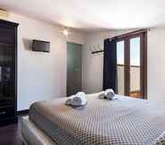 Phòng ngủ 7 Hotel Montmar