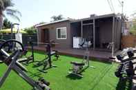 Fitness Center Spacious House on Melrose w Private Backyard Gym