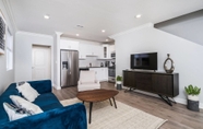 Common Space 6 Brand NEW Luxury Modern 3bdr Townhome In Silver Lake