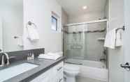Toilet Kamar 7 Brand NEW Luxury Modern 3bdr Townhome In Silver Lake