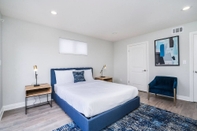 Bedroom Brand NEW Luxury Modern 3bdr Townhome In Silver Lake