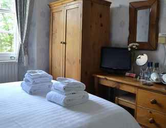 Kamar Tidur 2 Sonata Guest House - Adults Only