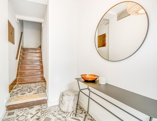 Lobi 2 Bairro House Lisbon Charming Suites