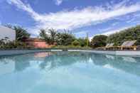 Swimming Pool Quinta dos Peixes Falantes