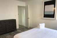 Kamar Tidur Brand NEW Luxury Spacious 3bdr Townhome Close to 3rd St
