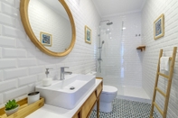 In-room Bathroom Campo de Ourique Premium Apartment